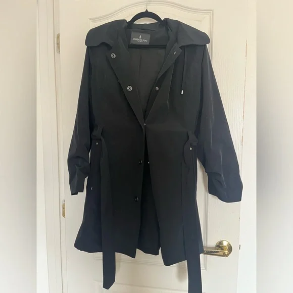 London fog jacket. Black. Tie waist. Snaps. Pockets on each side. XL - Picture 1 of 6